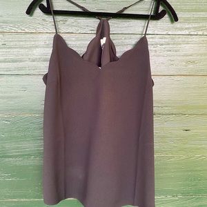 Scalloped tank